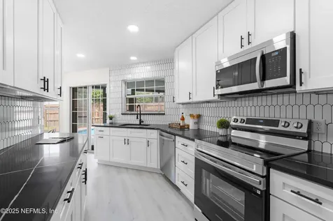 12172 Dividing Oaks Trail E Jacksonville FL 32223