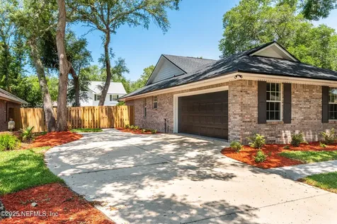 12172 Dividing Oaks Trail E Jacksonville FL 32223