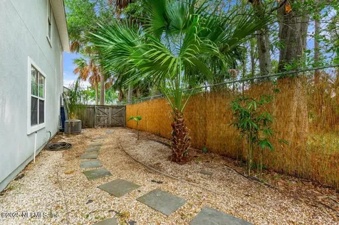 66 W 14th Street Atlantic Beach FL 32233