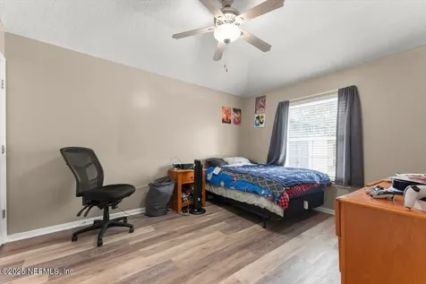 3341 Victoria Lakes Drive N Jacksonville FL 32226