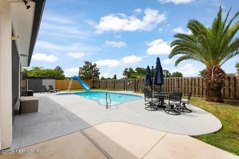 3341 Victoria Lakes Drive N Jacksonville FL 32226
