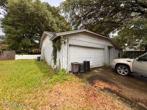 3537 Raymur Villa Drive Jacksonville FL 32277