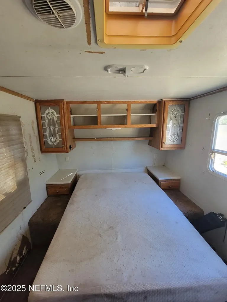 333 2nd Way Interlachen FL 32148