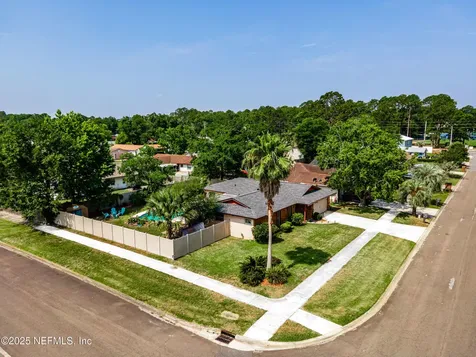 8602 Rockland Drive Jacksonville FL 32221