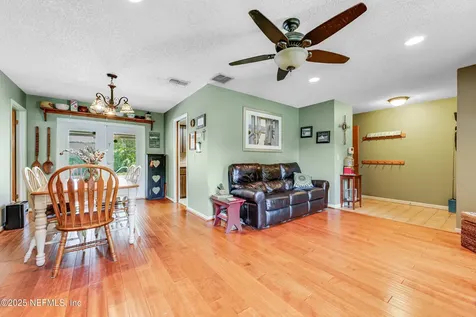8602 Rockland Drive Jacksonville FL 32221