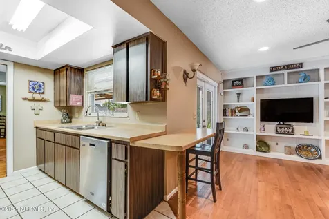 8602 Rockland Drive Jacksonville FL 32221