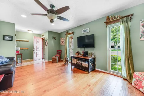 8602 Rockland Drive Jacksonville FL 32221