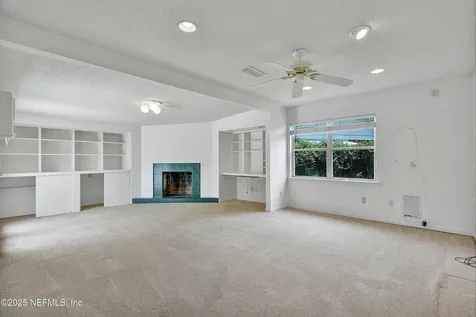 2733 Alvarado Avenue Jacksonville FL 32217