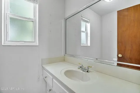 2733 Alvarado Avenue Jacksonville FL 32217