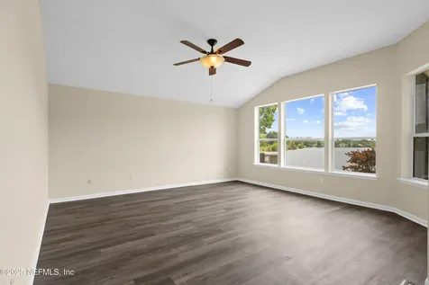 9236 Prosperity Lake Drive Jacksonville FL 32244