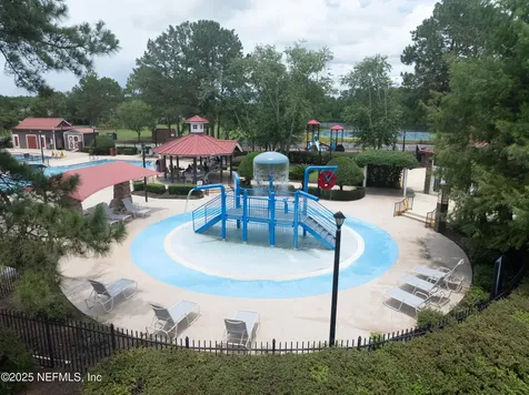 9236 Prosperity Lake Drive Jacksonville FL 32244