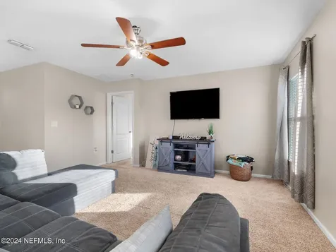 8770 Oxfordshire Avenue E Jacksonville FL 32219