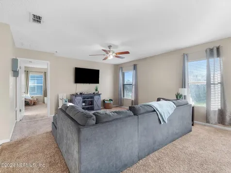 8770 Oxfordshire Avenue E Jacksonville FL 32219