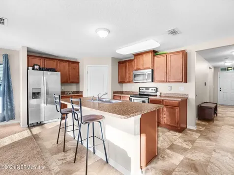 8770 Oxfordshire Avenue E Jacksonville FL 32219