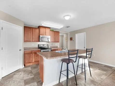 8770 Oxfordshire Avenue E Jacksonville FL 32219