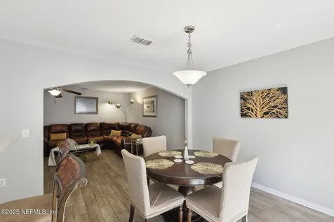 8227 Halls Hammock Court Jacksonville FL 32244