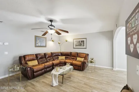 8227 Halls Hammock Court Jacksonville FL 32244
