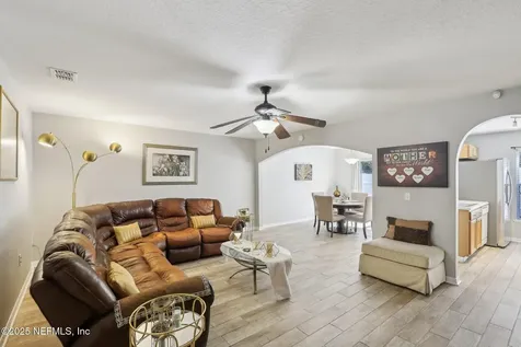 8227 Halls Hammock Court Jacksonville FL 32244