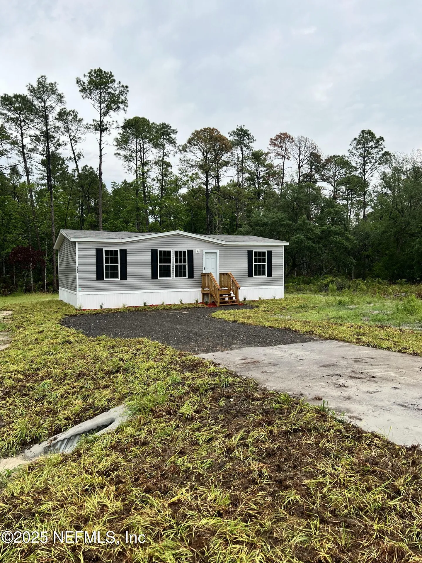 520 Hickory Nut Trail Satsuma FL 32189