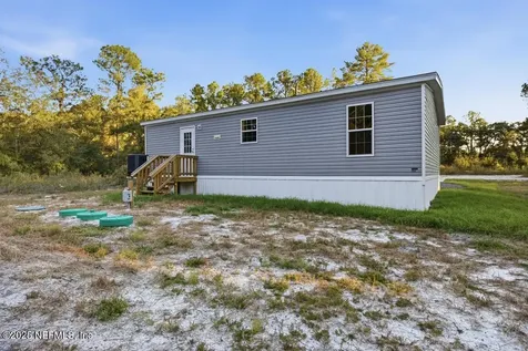 520 Hickory Nut Trail Satsuma FL 32189