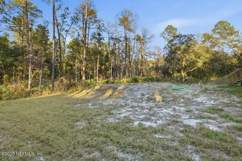520 Hickory Nut Trail Satsuma FL 32189