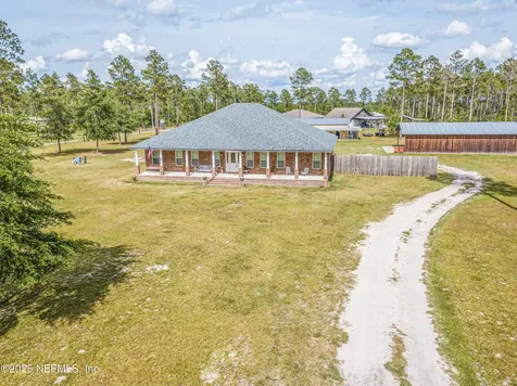14157 Glen Farms Drive Glen St. Mary FL 32040