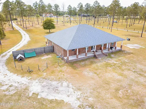14157 Glen Farms Drive Glen St. Mary FL 32040