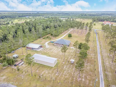 14157 Glen Farms Drive Glen St. Mary FL 32040