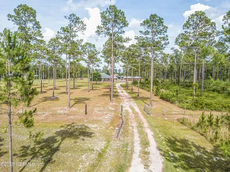 14157 Glen Farms Drive Glen St. Mary FL 32040