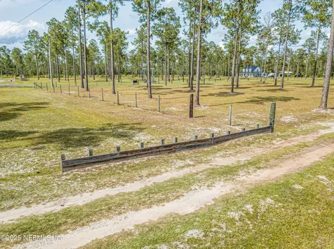 14157 Glen Farms Drive Glen St. Mary FL 32040