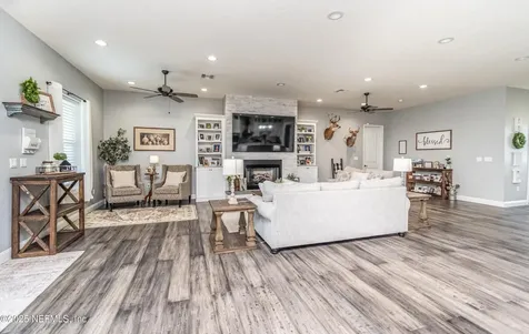14157 Glen Farms Drive Glen St. Mary FL 32040