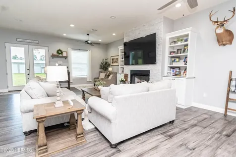 14157 Glen Farms Drive Glen St. Mary FL 32040