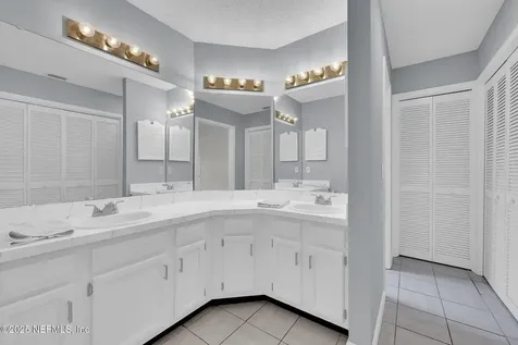 10872 Carrington Court Jacksonville FL 32257