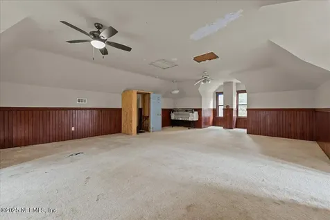 150 Central Avenue San Mateo FL 32187