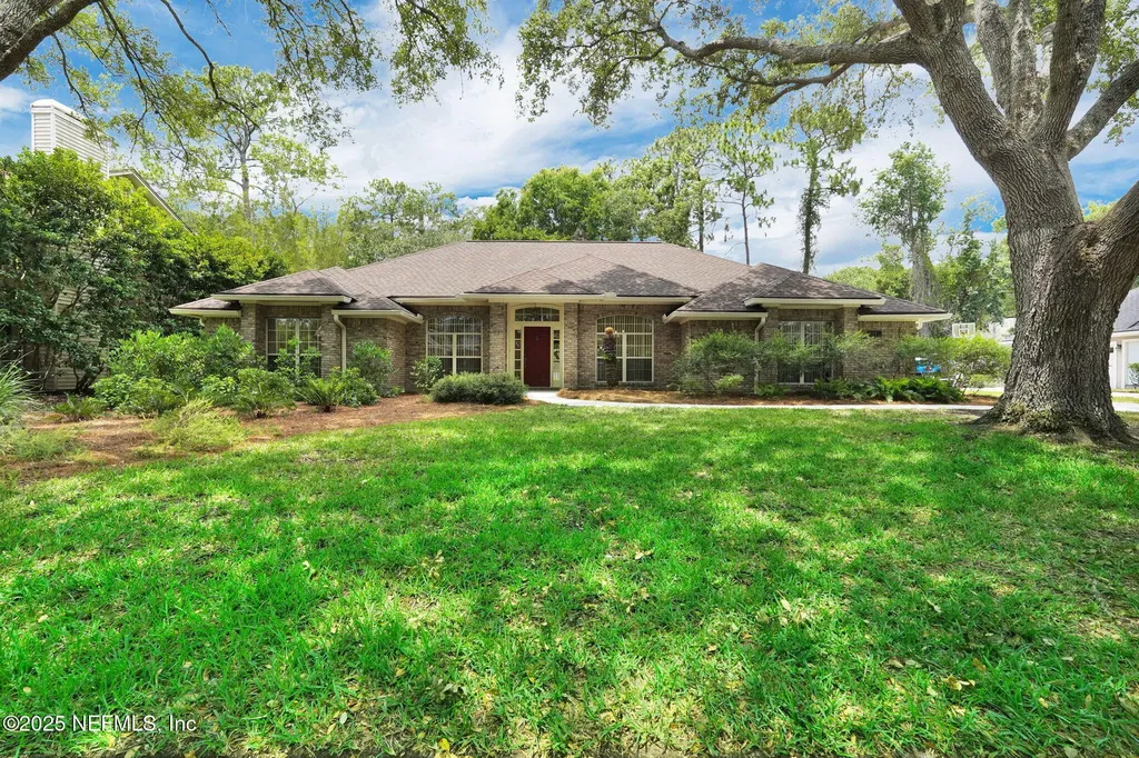 1910 Hibernia Court Jacksonville FL 32223