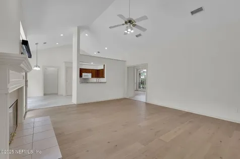1910 Hibernia Court Jacksonville FL 32223