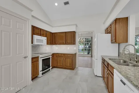 1910 Hibernia Court Jacksonville FL 32223
