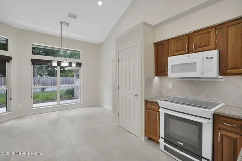 1910 Hibernia Court Jacksonville FL 32223