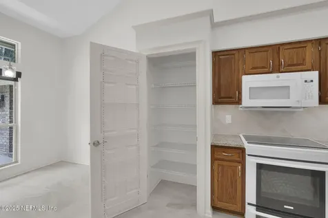 1910 Hibernia Court Jacksonville FL 32223