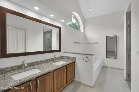 1910 Hibernia Court Jacksonville FL 32223