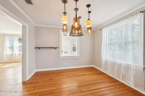 4253 Redwood Avenue Jacksonville FL 32207