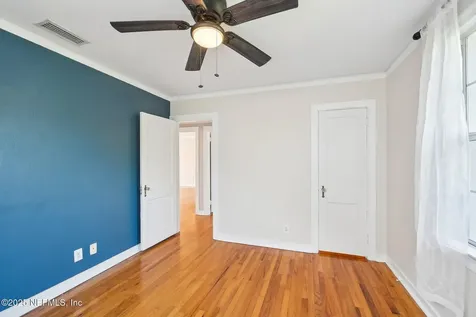 4253 Redwood Avenue Jacksonville FL 32207