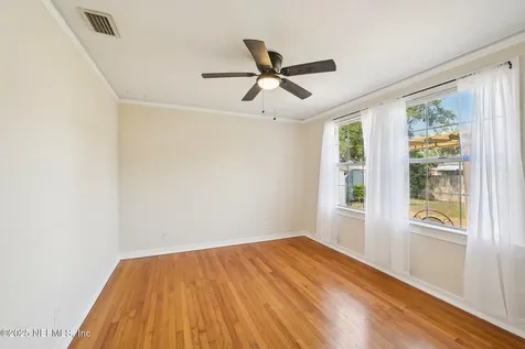 4253 Redwood Avenue Jacksonville FL 32207