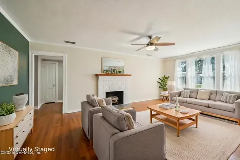 4253 Redwood Avenue Jacksonville FL 32207