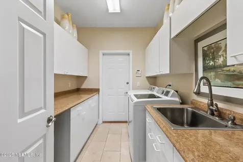 7811 Mc Laurin Road N Jacksonville FL 32256