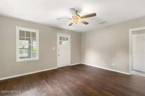 937 Stark Street Jacksonville FL 32208