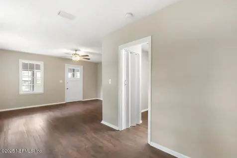 937 Stark Street Jacksonville FL 32208