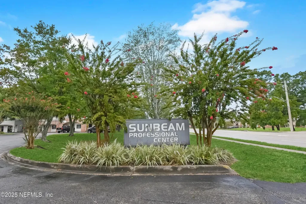 3938 Sunbeam Road Jacksonville FL 32257