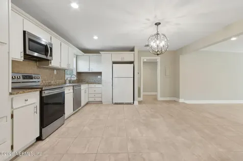 2814 Peach Drive Jacksonville FL 32246