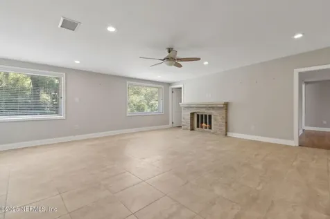 2814 Peach Drive Jacksonville FL 32246
